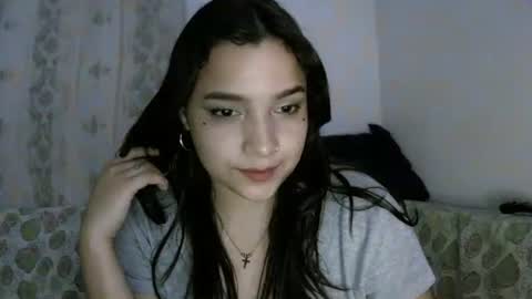 Snapshot of abbie_23 chatting on 12.19.25 Abbie cute online show from 12.19.25