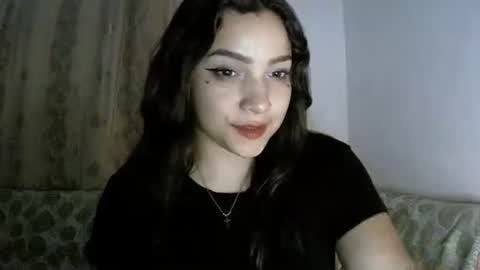 Snapshot of abbie_23 chatting on 12.22.25 Abbie cute online show from 12.22.25