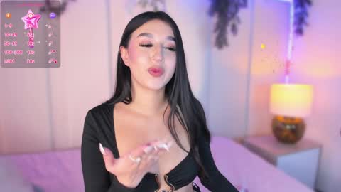 Snapshot of abbie_foxxx chatting on 12.07.24 abbie online show from 12.07.24