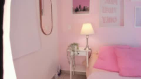 Snapshot of abbie_foxxx chatting on 02.02.25 abbie online show from 02.02.25