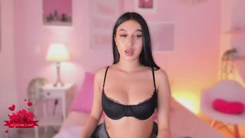 Snapshot of abbie_foxxx chatting on 02.15.25 abbie online show from 02.15.25