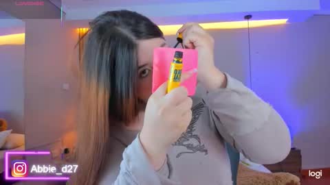 Abbie Edmond  online show from 09.16.25