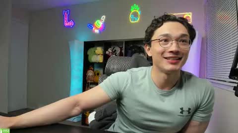 Snapshot of abbuddy920236 chatting on 11.06.25 buddy online show from 11.06.25