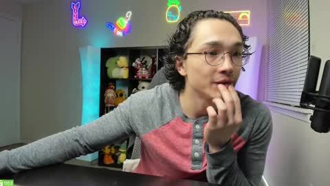 Snapshot of abbuddy920236 chatting on 03.17.26 buddy online show from 03.17.26