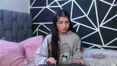 abby_rousse09 online show from 01.15.25