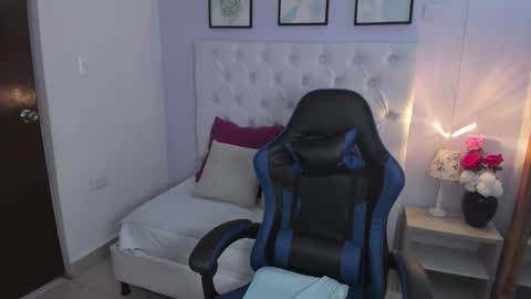 Abby Roux online show from 03.08.26