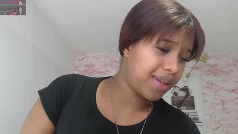 Snapshot of abby_t_ chatting on 09.21.25 abby online show from 09.21.25