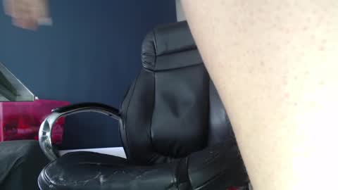 Snapshot of abby_taylorr_ chatting on 09.10.25 Vannesa online show from 09.10.25