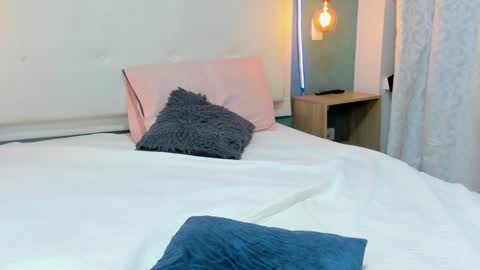 Abby Dixon  online show from 12.20.24