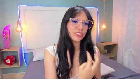 Abby Dixon  online show from 01.25.25