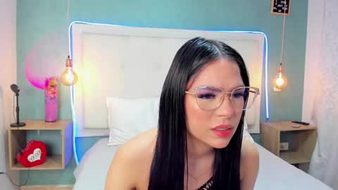 Abby Dixon  online show from 02.28.25