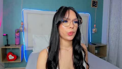 Abby Dixon  online show from 03.07.25