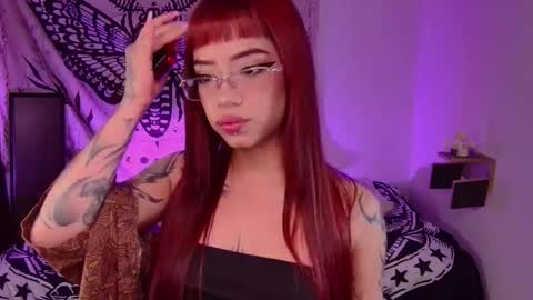 Snapshot of abbylizzyxx chatting on 11.23.25 Abby Lizzy online show from 11.23.25