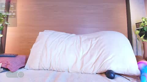 Snapshot of abbymonroee chatting on 09.11.25 Abby online show from 09.11.25