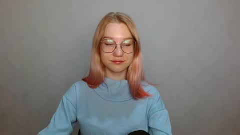 Abby Lovense is active online show from 12.20.24