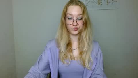 Snapshot of abbymoore__ chatting on 10.10.25 Abby Lovense is active online show from 10.10.25