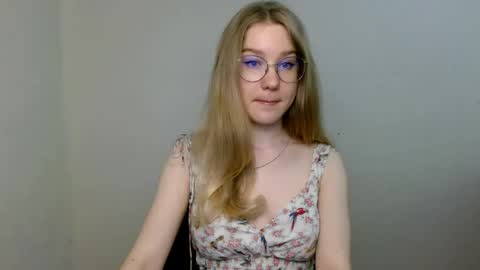 Abby Lovense is active online show from 06.09.26
