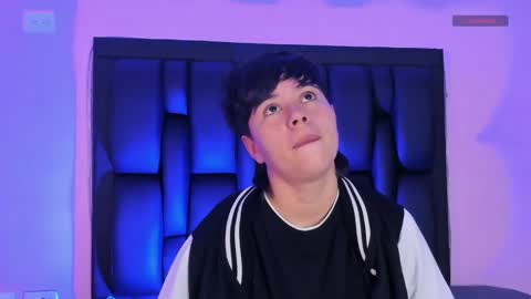 Snapshot of abbysmiitth_ chatting on 03.11.25 Abby Smith online show from 03.11.25