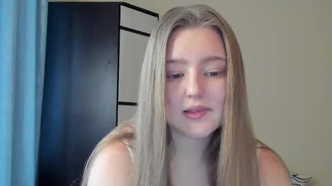 Abby    Stream at Sat  Sun  Mon  Fri online show from 03.09.25