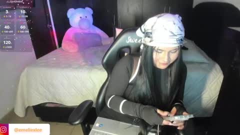     online show from 03.11.25