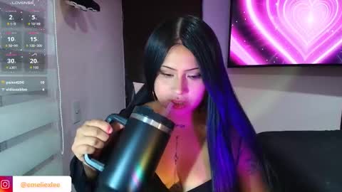 Snapshot of abbyxlee chatting on 10.31.25 online show from 10.31.25