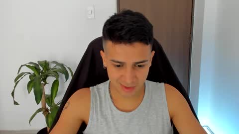 Independence model AbelAsburgo online show from 10.08.25