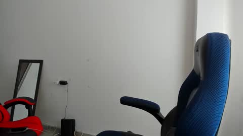 Independence model AbelAsburgo online show from 02.11.26