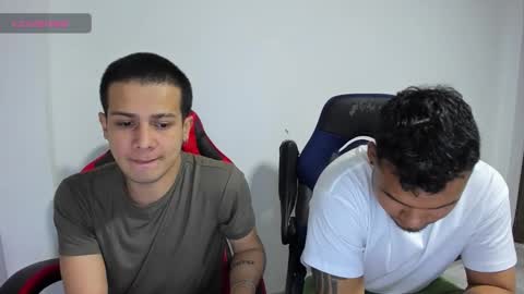 Independence model AbelAsburgo online show from 02.14.26