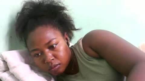 Snapshot of abella677022 chatting on 02.20.26 abella677022 online show from 02.20.26