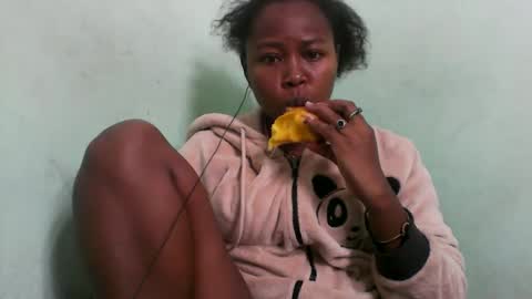 Snapshot of abella677022 chatting on 02.24.26 abella677022 online show from 02.24.26