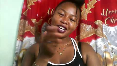 Snapshot of abella677022 chatting on 03.24.26 abella677022 online show from 03.24.26