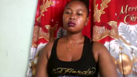 Snapshot of abella677022 chatting on 03.31.26 abella677022 online show from 03.31.26