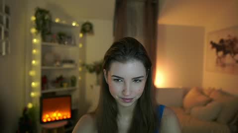 Snapshot of abella_danger_x chatting on 12.27.24 abella_danger_x online show from 12.27.24