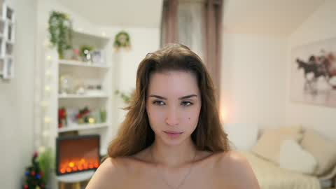 Snapshot of abella_danger_x chatting on 12.28.24 abella_danger_x online show from 12.28.24