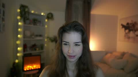 Snapshot of abella_danger_x chatting on 12.29.24 abella_danger_x online show from 12.29.24