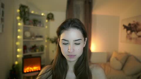 Snapshot of abella_danger_x chatting on 01.03.25 abella_danger_x online show from 01.03.25