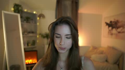 Snapshot of abella_danger_x chatting on 02.24.25 abella_danger_x online show from 02.24.25