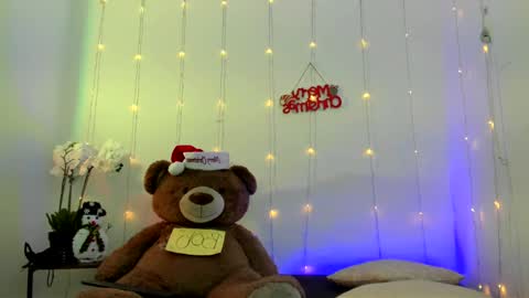  Abella and Kendra  online show from 12.10.24