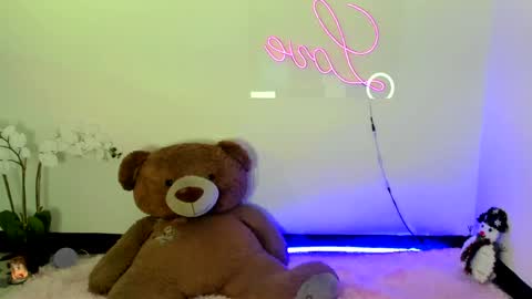  Abella and Kendra  online show from 01.04.25