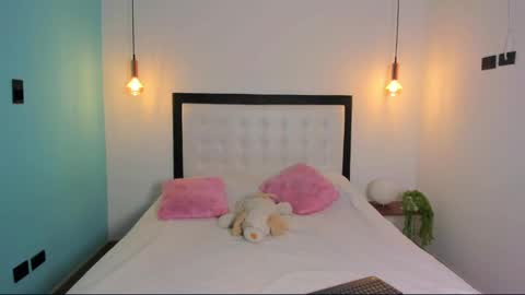  Abella and Kendra  online show from 03.04.25