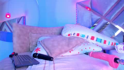 abelladgr online show from 12.28.24