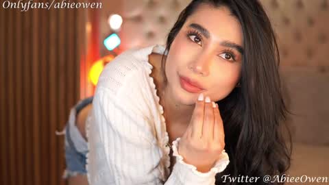 abie_owen online show from 01.15.25