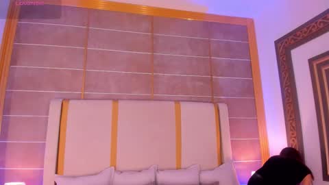    online show from 10.09.25