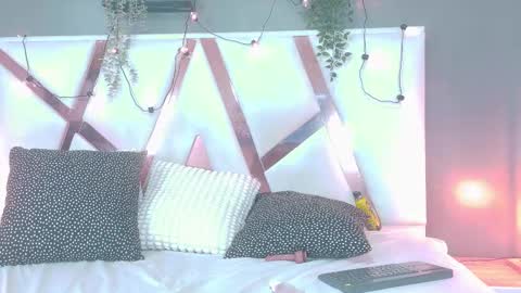 ABIGAIL online show from 12.18.25