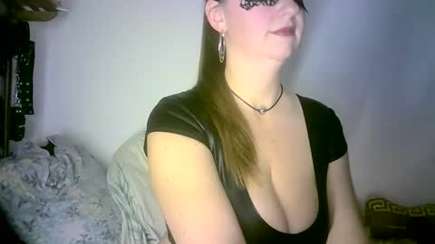 GoldenFish online show from 12.11.24