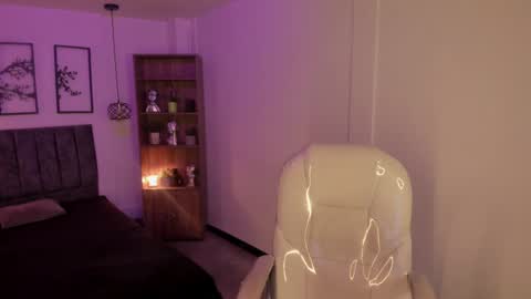 Abigail online show from 12.13.24