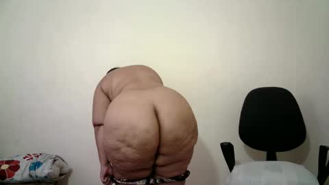 Snapshot of abril__ass chatting on 01.24.25 abril__ass online show from 01.24.25