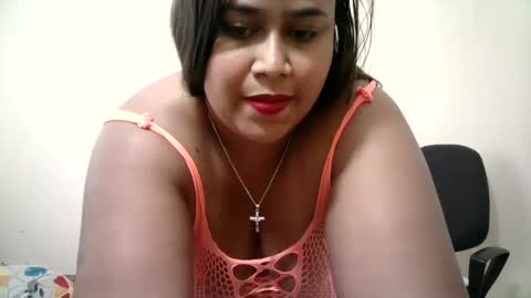 Snapshot of abril__ass chatting on 02.04.25 abril__ass online show from 02.04.25