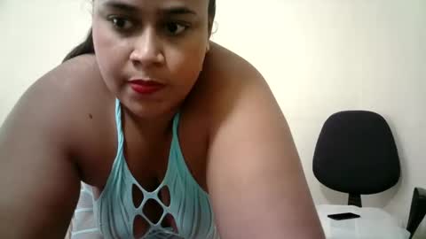 Snapshot of abril__ass chatting on 02.26.25 abril__ass online show from 02.26.25