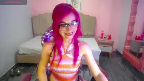 abril_ch_ online show from 09.19.25